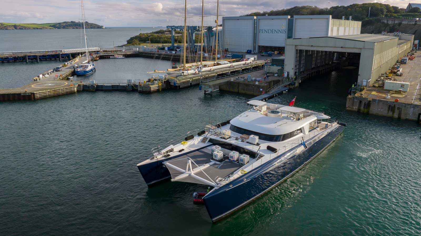 44m Hemisphere returns to Pendennis for refit work